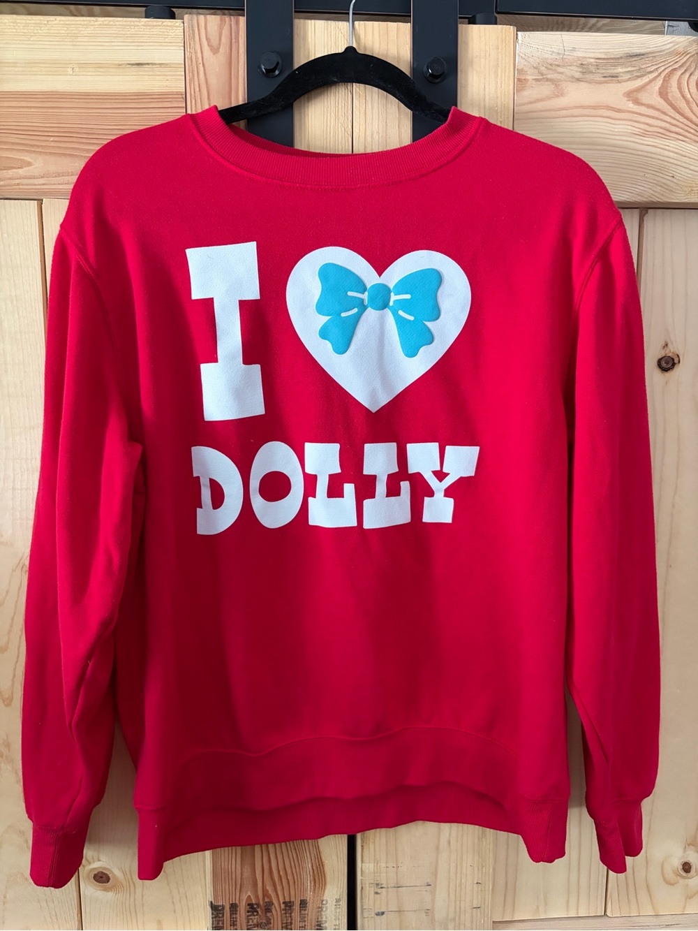Dolly Parton I ❤️ Dolly Red Graphic Sweatshirt Women’s M Pink Blue Bow